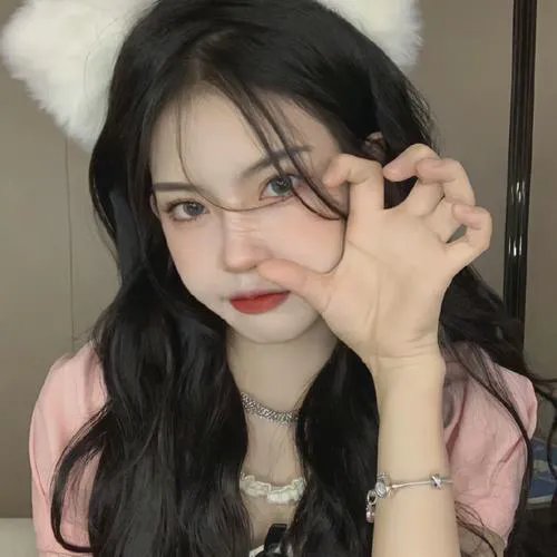 超级英雄女孩:星际游戏